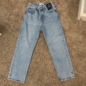 Abercrombie & Fitch Curve Love The Dad High Rise NWT